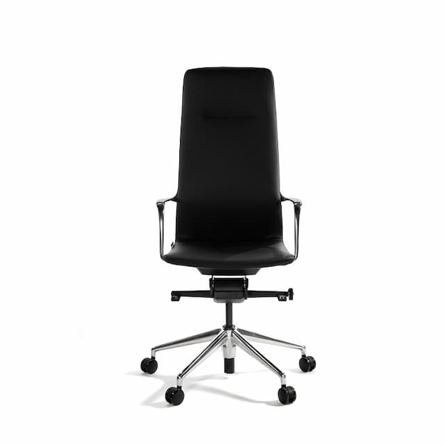 Кресло офисное Norden Лилль FK004-A13 black